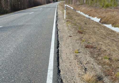 How Commercial Cleaning Reveals Asphalt Drainage Problems